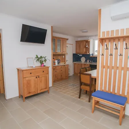 Apartament Tulipan Vendeghaz *