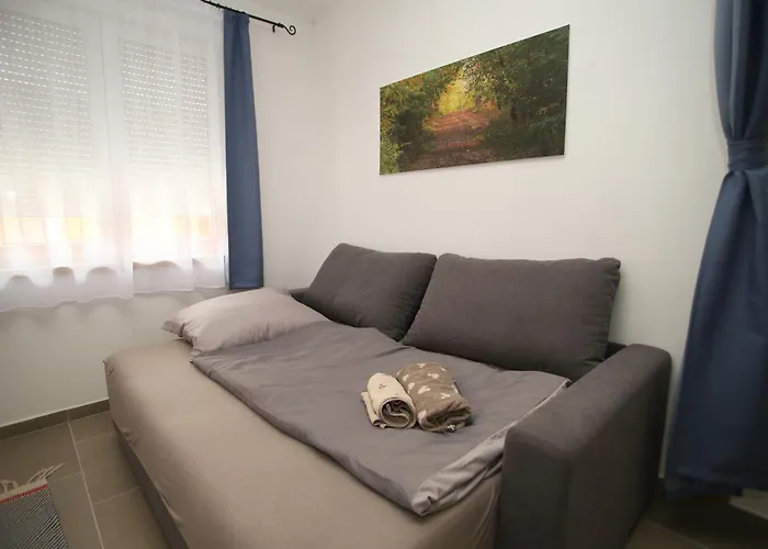 Lägenhet Tulipan Vendeghaz *