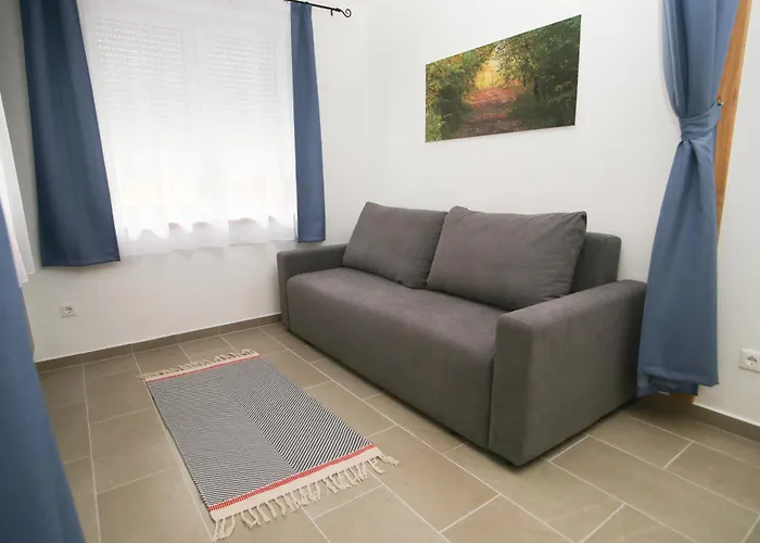 Tulipan Vendeghaz Lägenhet Polány